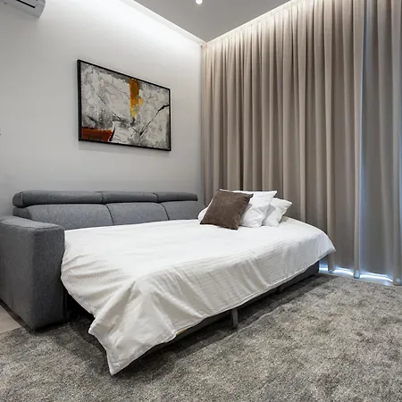 Chrystal Residences *