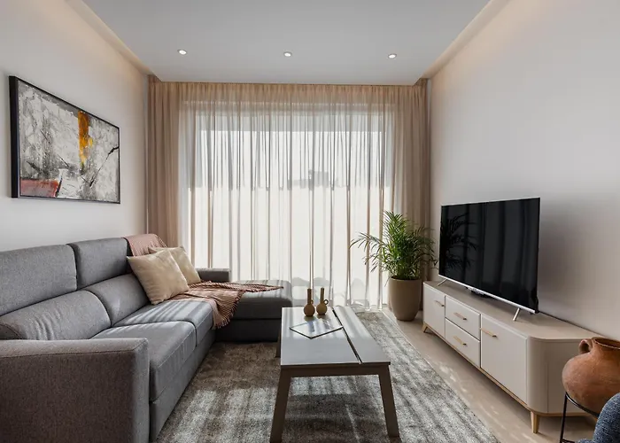 Chrystal Residences Апартаменты *