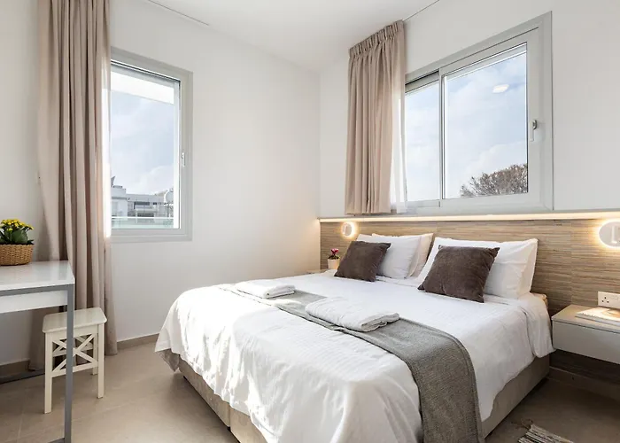 Chrystal Residences * Никосия