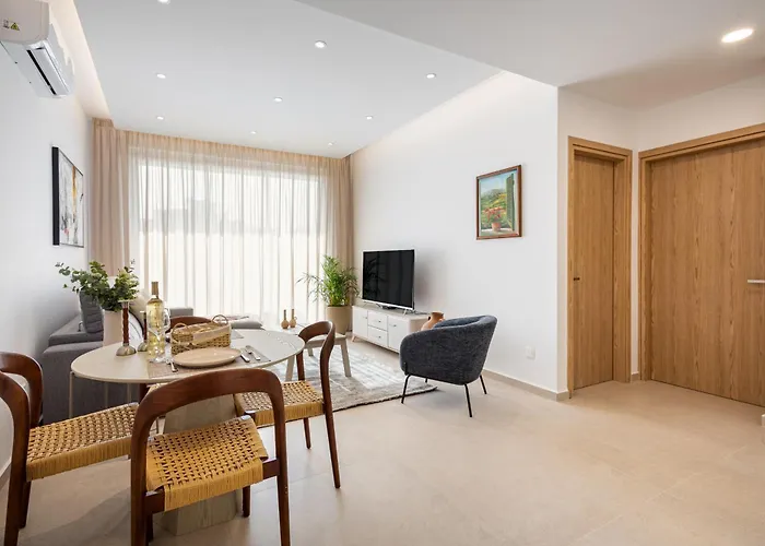 Chrystal Residences Апартаменты *