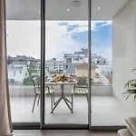 Chrystal Residences Apartamento *