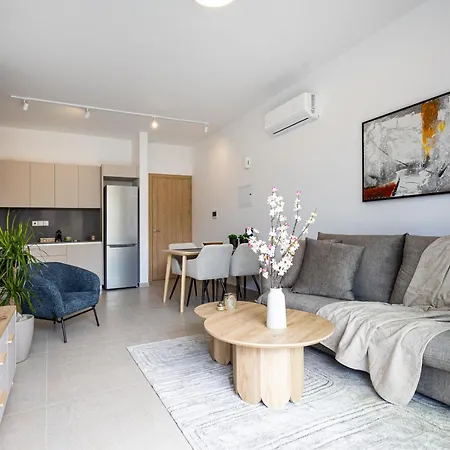 Chrystal Residences *