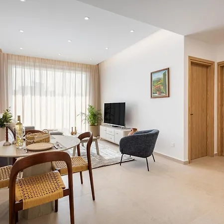 Chrystal Residences Apartament *